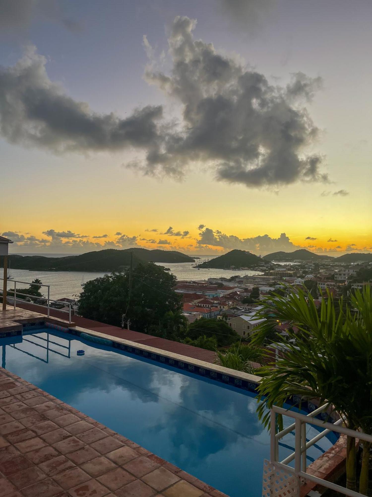 The Mary Anne Boutique Hotel Usvi Шарлот Амали Екстериор снимка